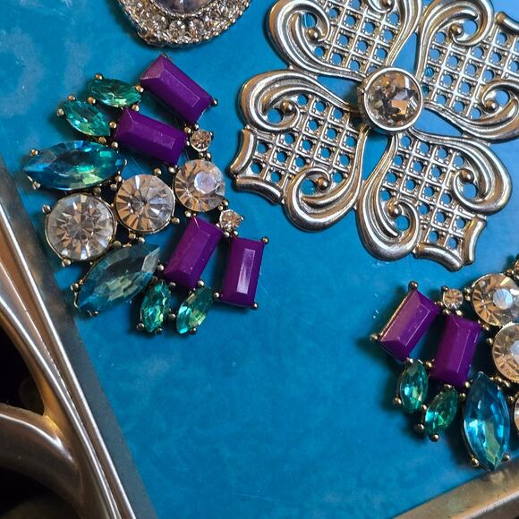 Hand Crafted Framed Jewelry Art 7.5"W x 9.5"H - Picture 4 of 7